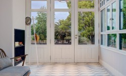 Interior en Villa con Jardín y Piscina para eventos
