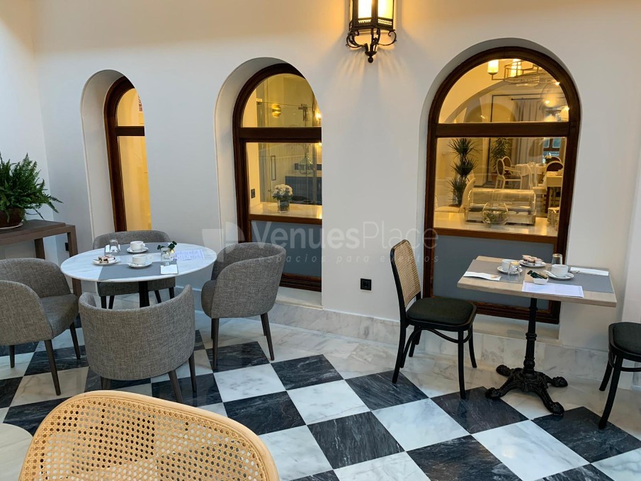 Montaje de patio Invernadero en Hotel Hospes Palacio de Arenales & Spa Cáceres